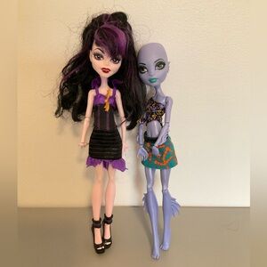 Monster High CAM vampire & sea Monster doll duo